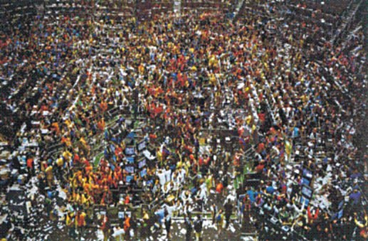 2	Gursky: Chicago Board of Trade II (1999)